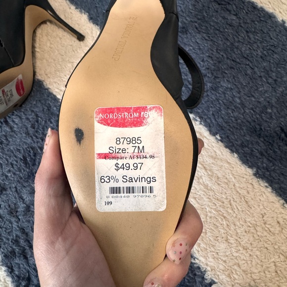 Ivanka Trump heels - Picture 4 of 4